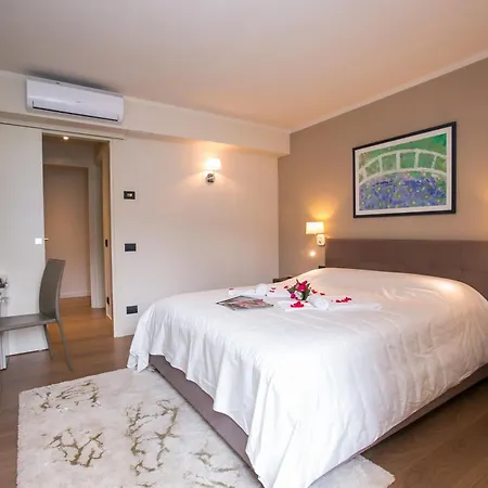Laglio Deluxe Apartment *